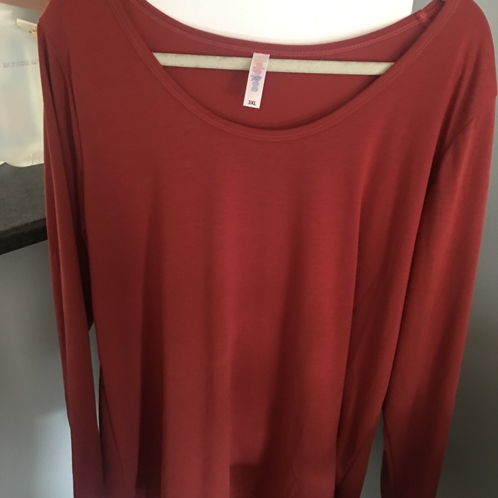 Lularoe Lynnae Top